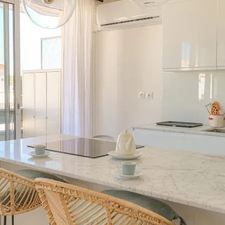 Apartment Et Spacieux Avec Vue A 1 Min De Tete D'or